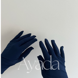 Touchscreen gloves