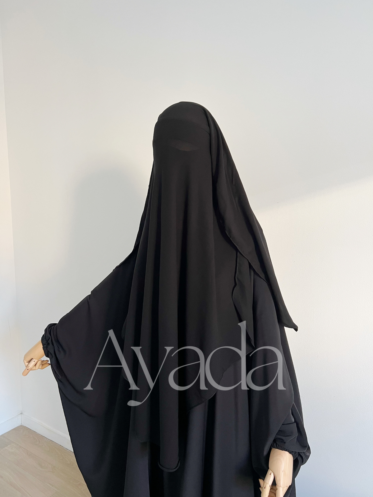 Niqab/Sitar Hanae Court