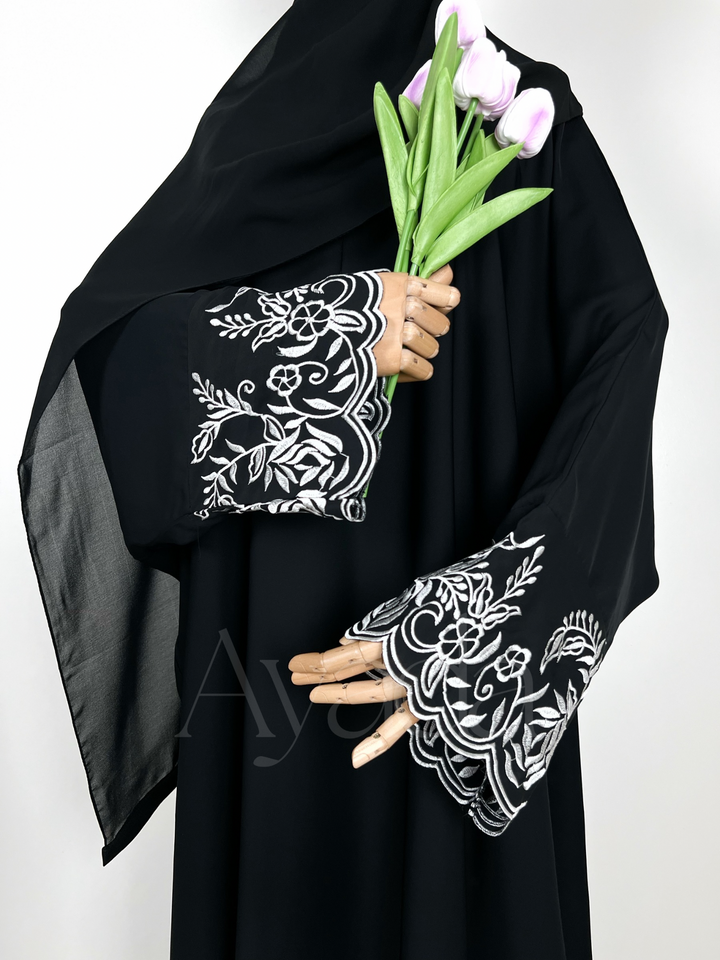 Abaya Flowra + Hijab offert