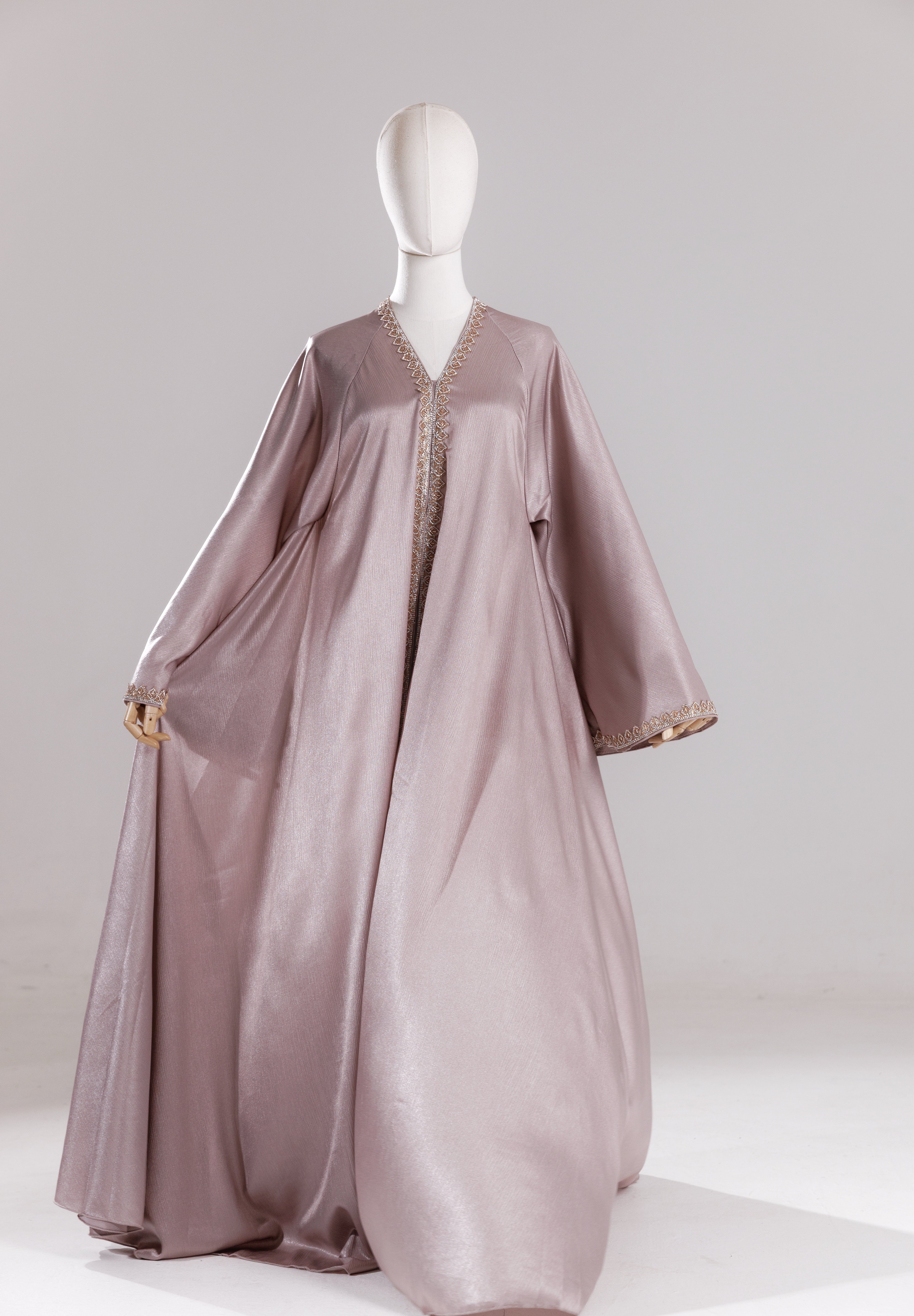 Abaya Layāl