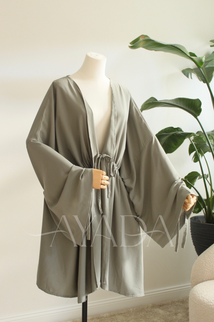 Kimono Saya Court