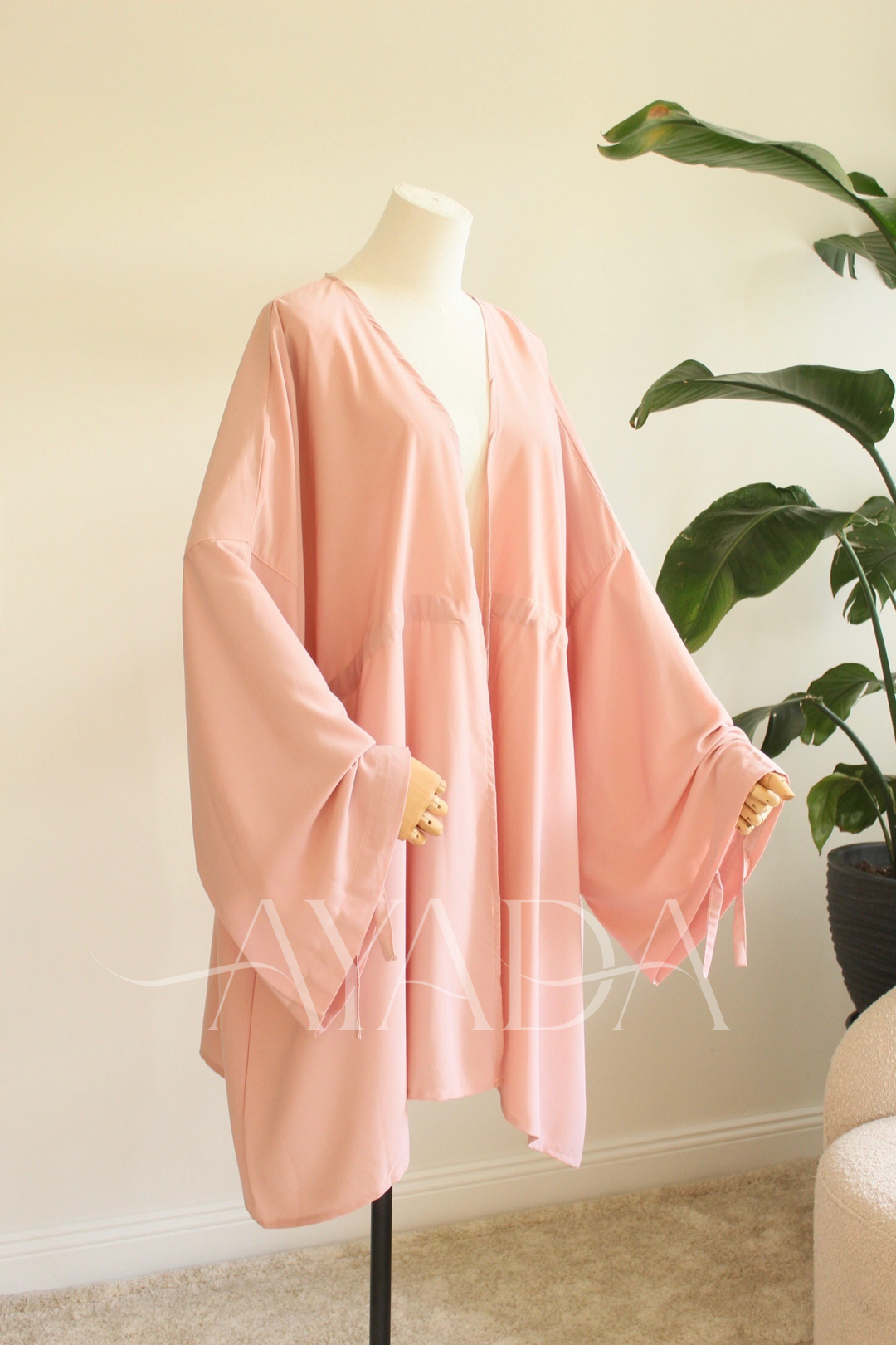 Kimono Saya Court