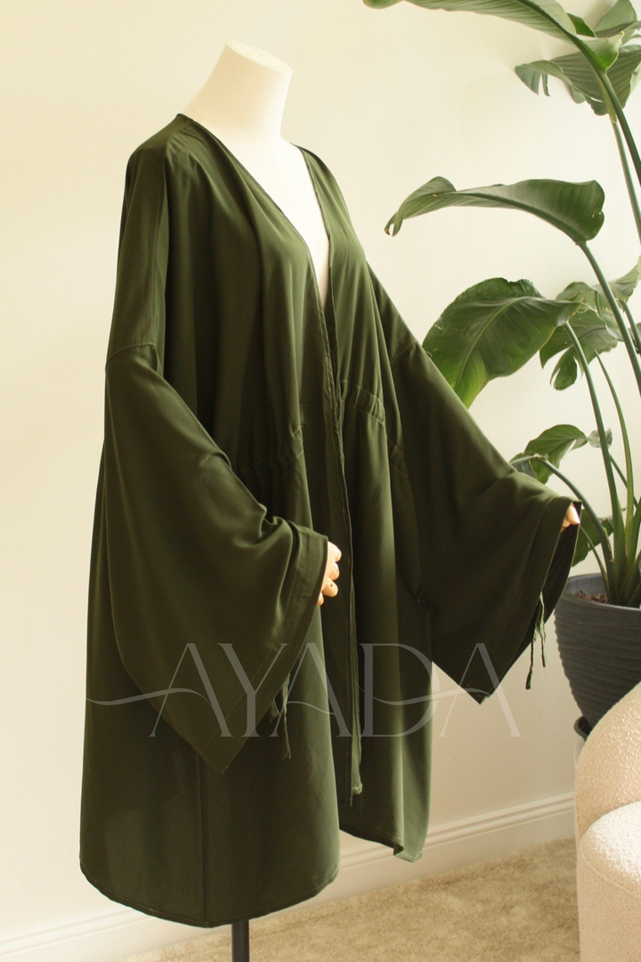 Kimono Saya Court